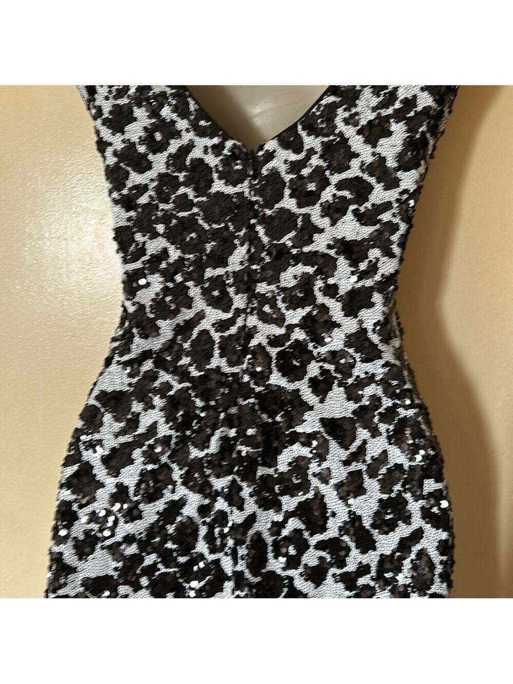 Guess black and white sequin mini sheath dress size 0 - Picture 8 of 11